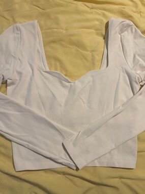 PINK Victoria's Secret Long-Sleeve Scoop Crop Top